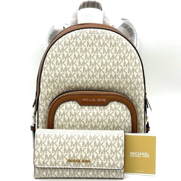 Michael Kors Jaycee Medium Zip Packet Backpack & Large Trifold Wallet Vanilla - Picture 2 of 13
